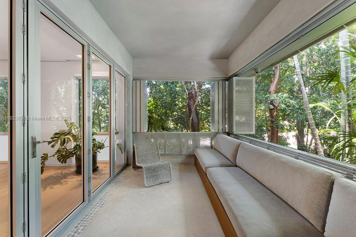 11 La Gorce Cir, Miami Beach, Florida image 29