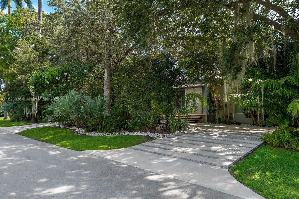 11 La Gorce Cir, Miami Beach, Florida image 30