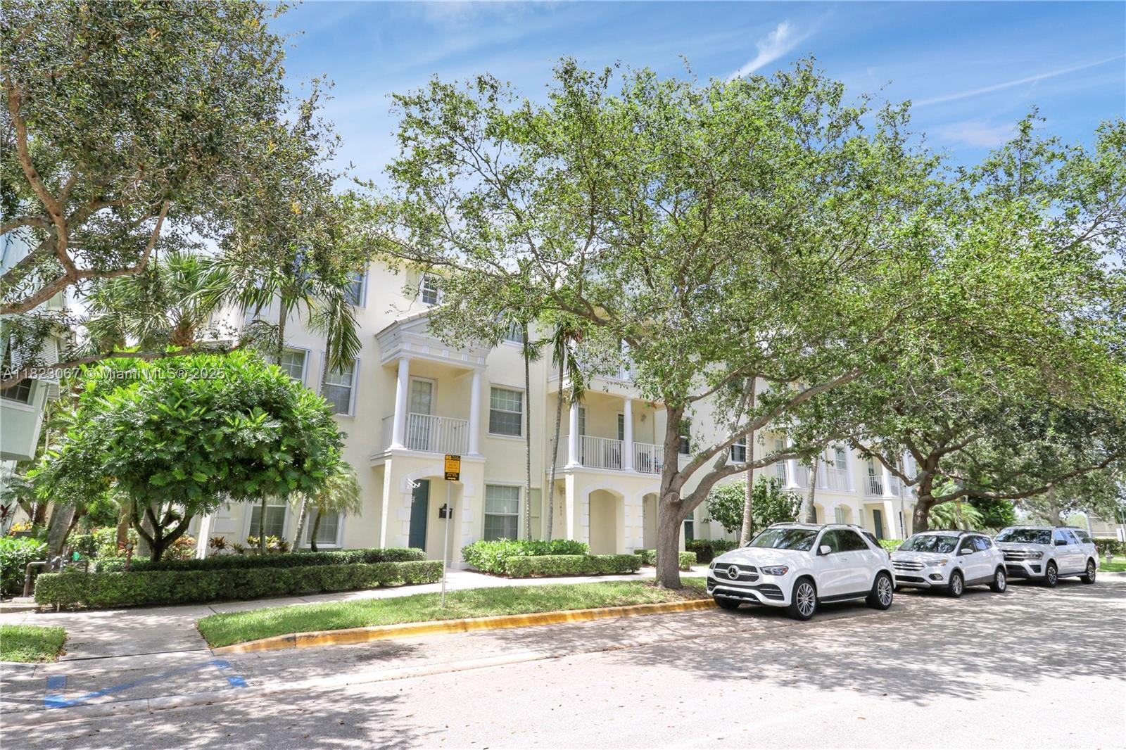 1463 Cades Bay Avenue, Jupiter, Florida image 3