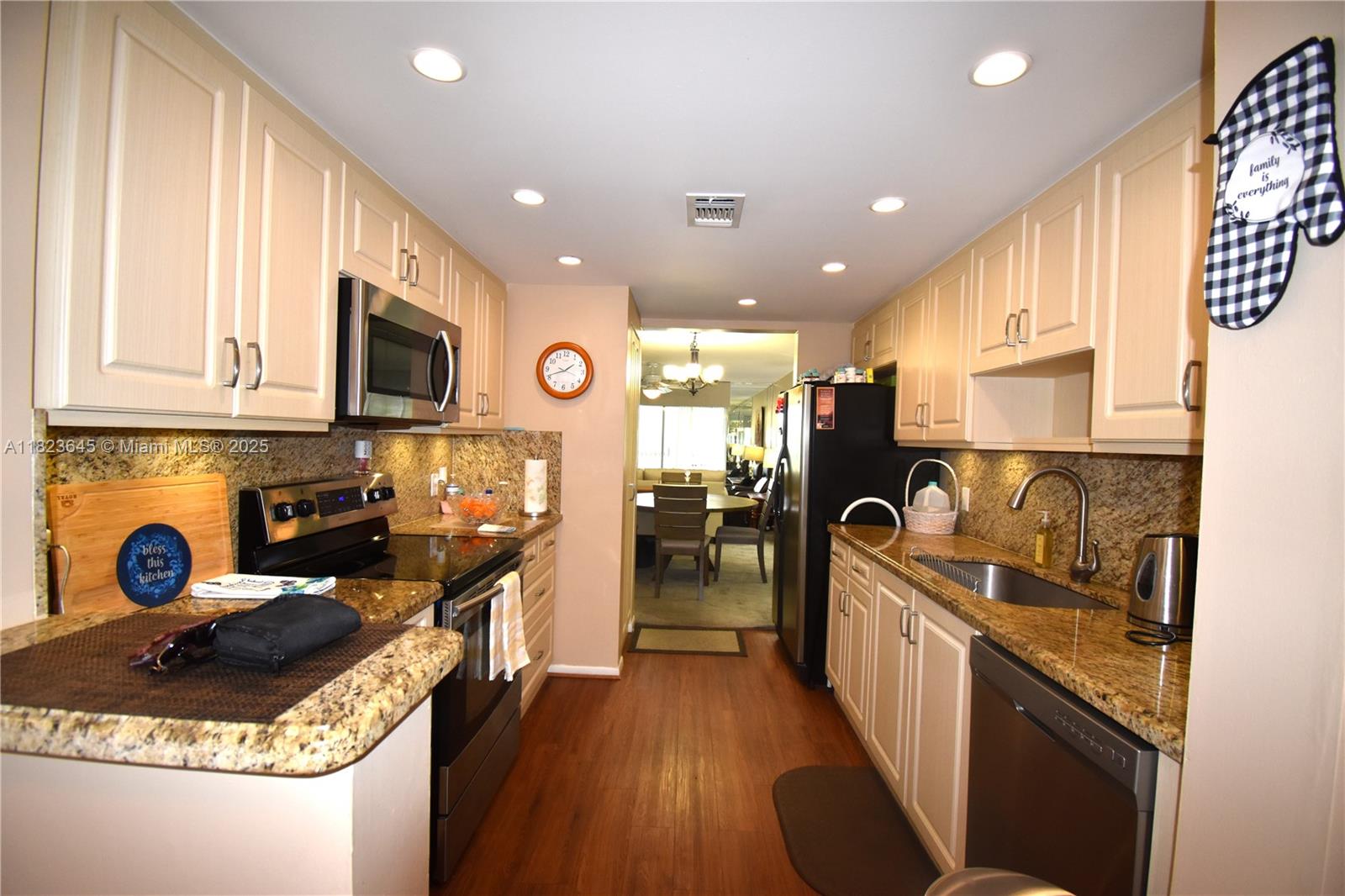 100 SW 130th #311C, Pembroke Pines, Florida image 6
