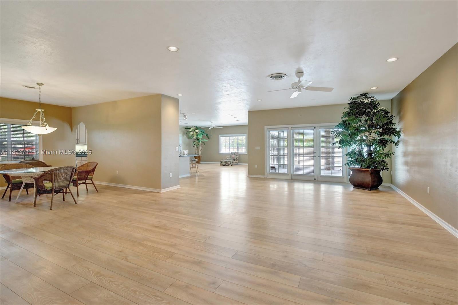 20406 SW 54th Pl, Pembroke Pines, Florida image 15