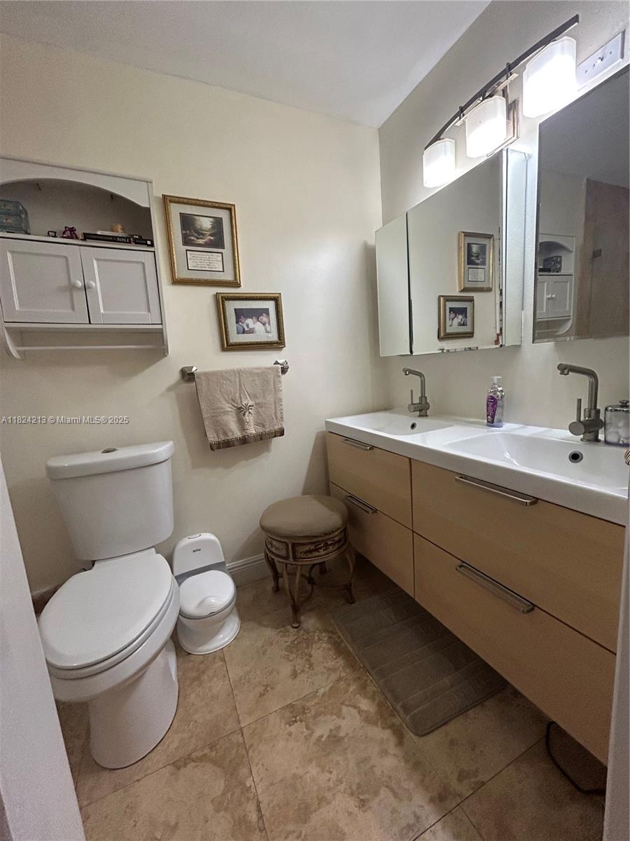 121 Briarwood Cir #1-5, Hollywood, Florida image 14