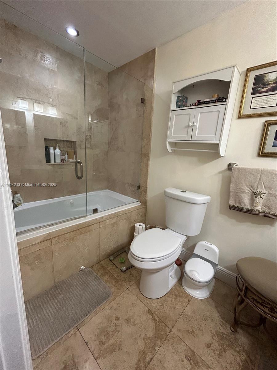 121 Briarwood Cir #1-5, Hollywood, Florida image 15