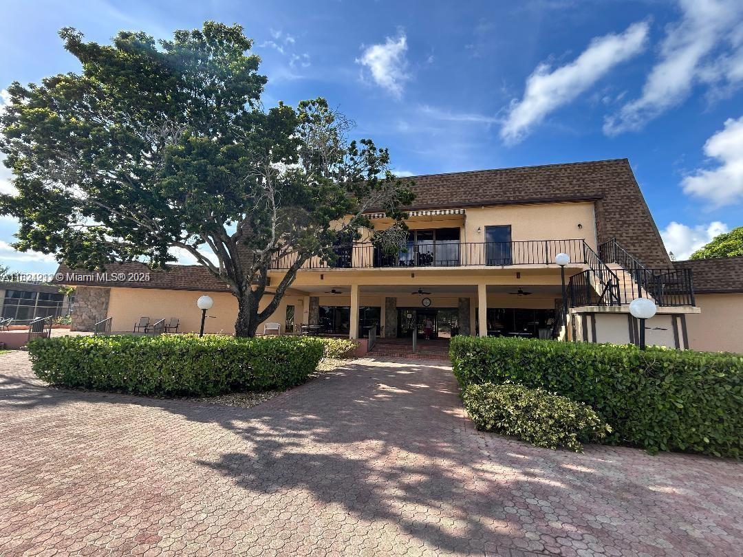 121 Briarwood Cir #1-5, Hollywood, Florida image 24