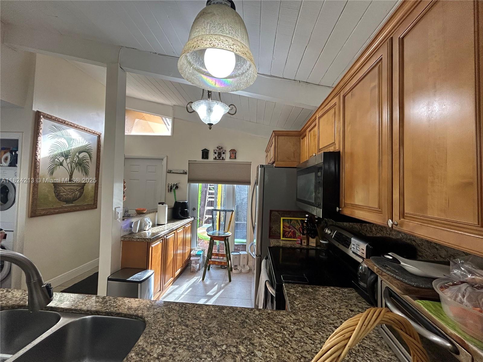 121 Briarwood Cir #1-5, Hollywood, Florida image 5