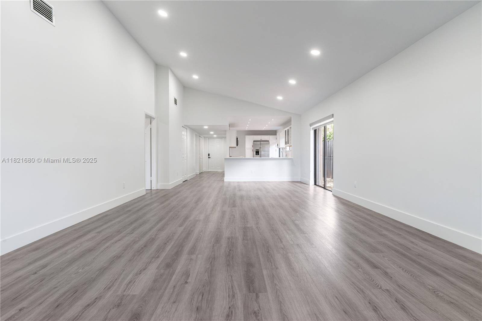 272 Fairway Cir #98, Weston, Florida image 25