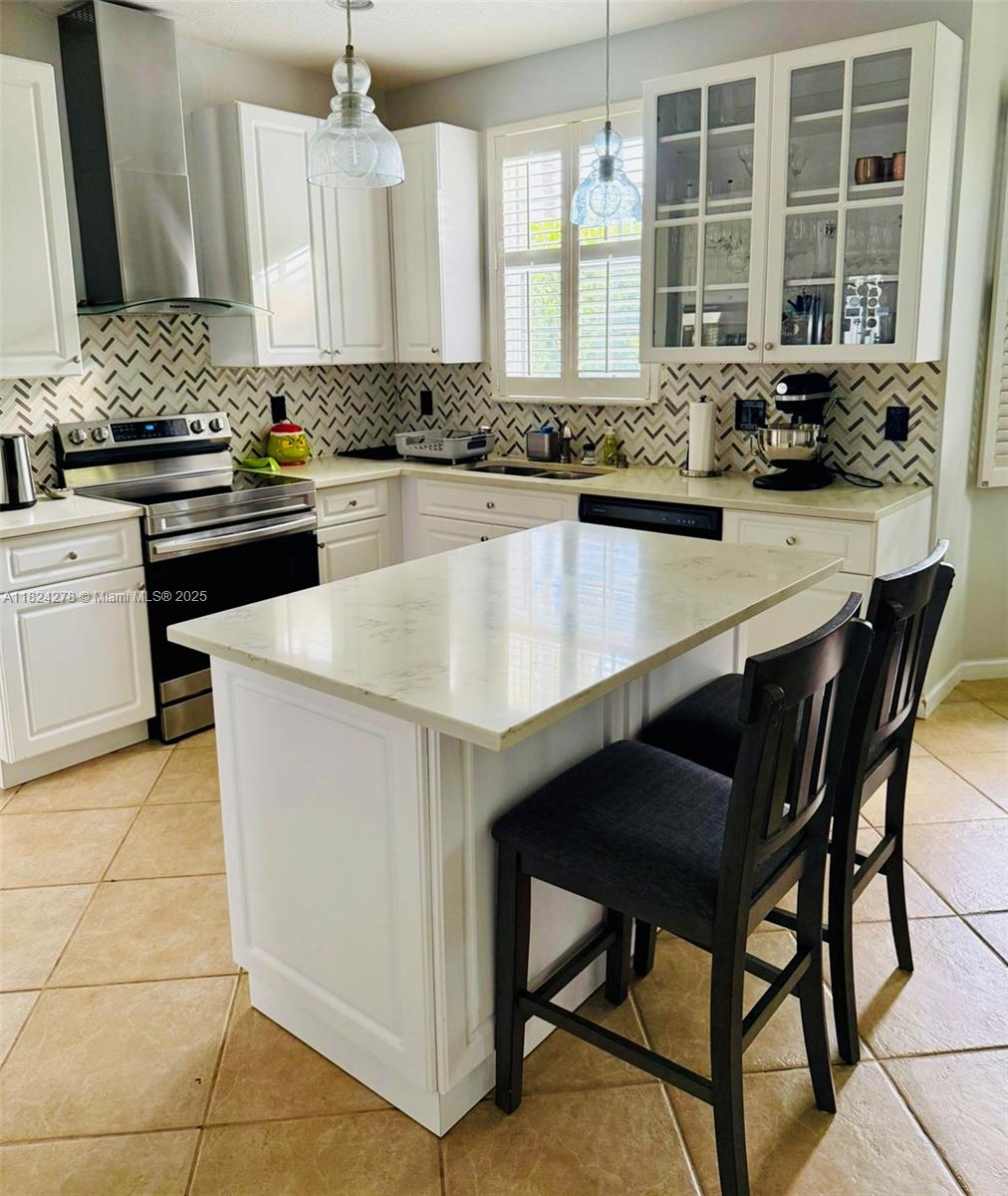1325 Chenille Cir, Weston, Florida image 7