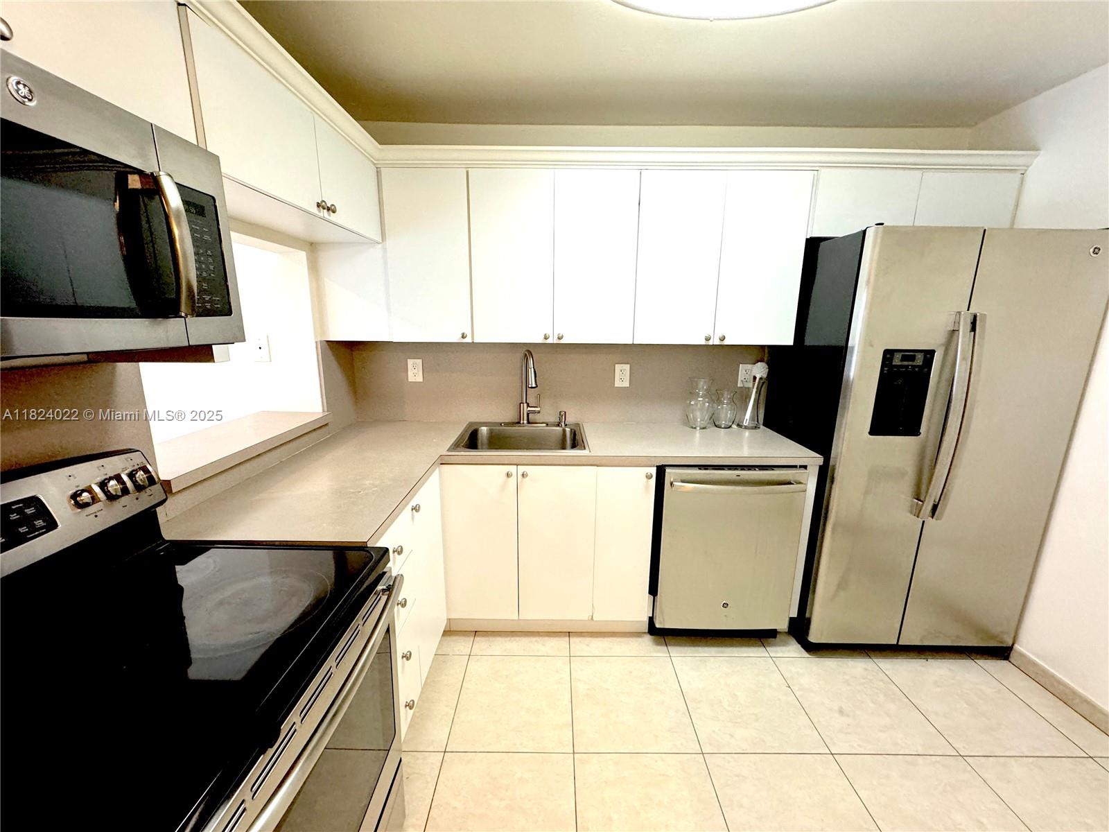 Property photo # 0