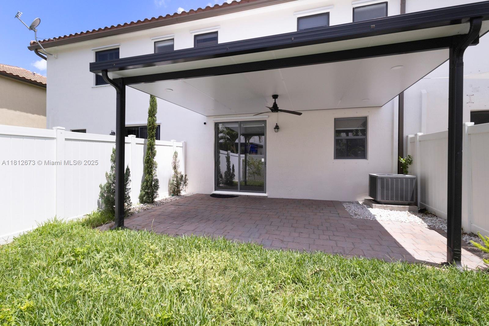 3324 W 90, Hialeah, Florida image 21