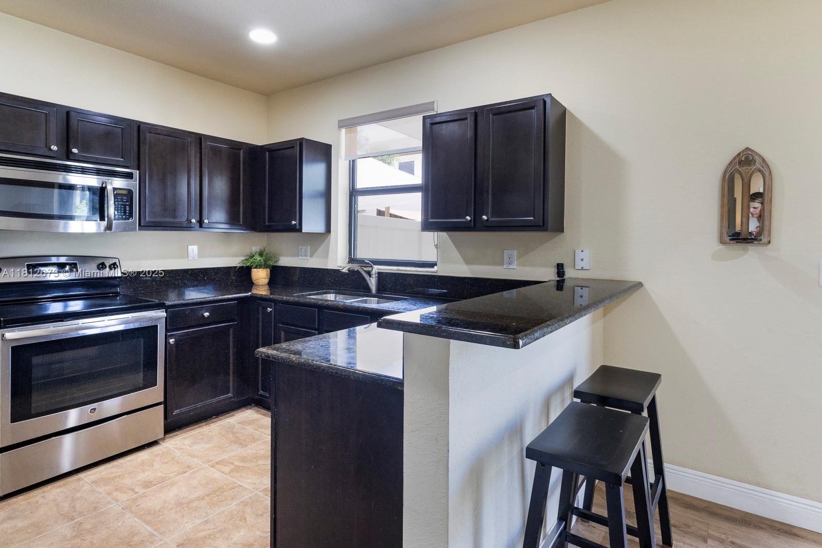 3324 W 90th St, Hialeah, Florida image 23