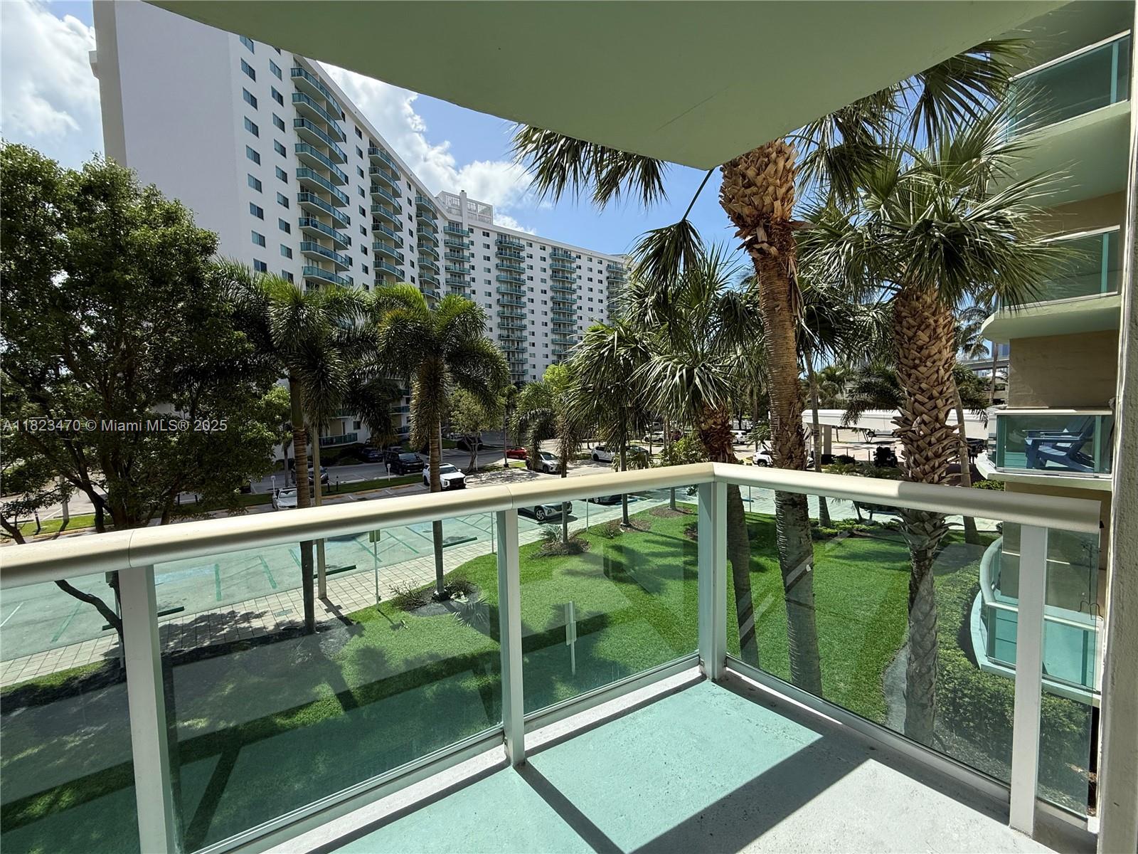 19390 Collins Ave #224, Sunny Isles Beach, Florida image 29