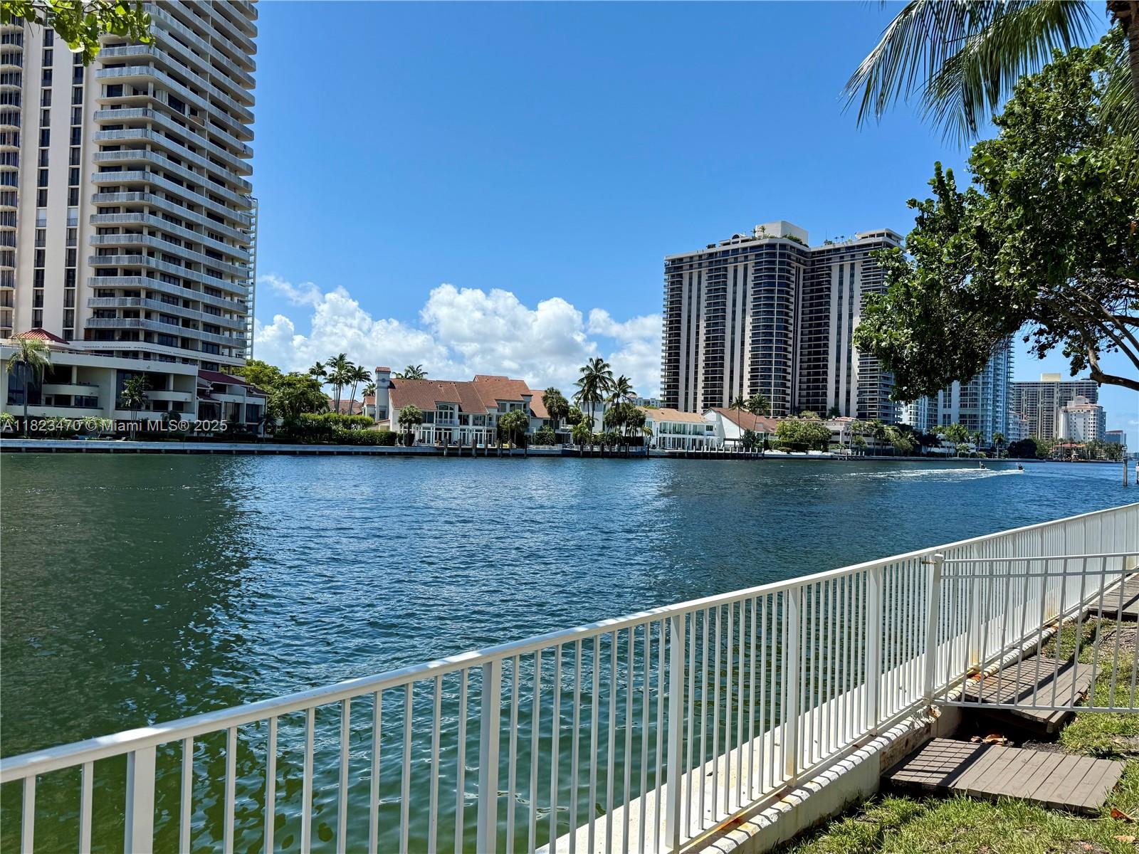 19390 Collins Ave #224, Sunny Isles Beach, Florida image 32