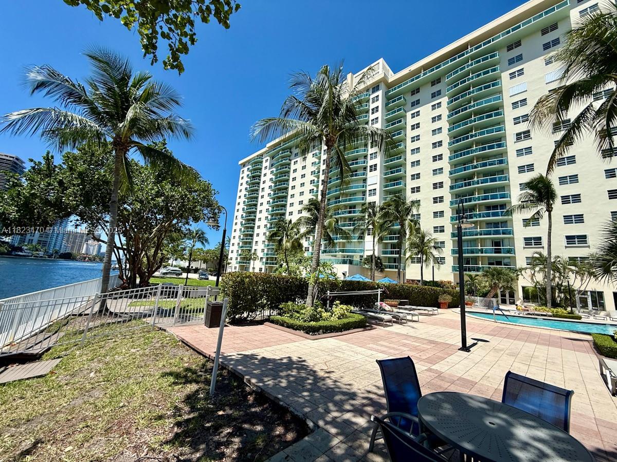 19390 Collins Ave #224, Sunny Isles Beach, Florida image 35