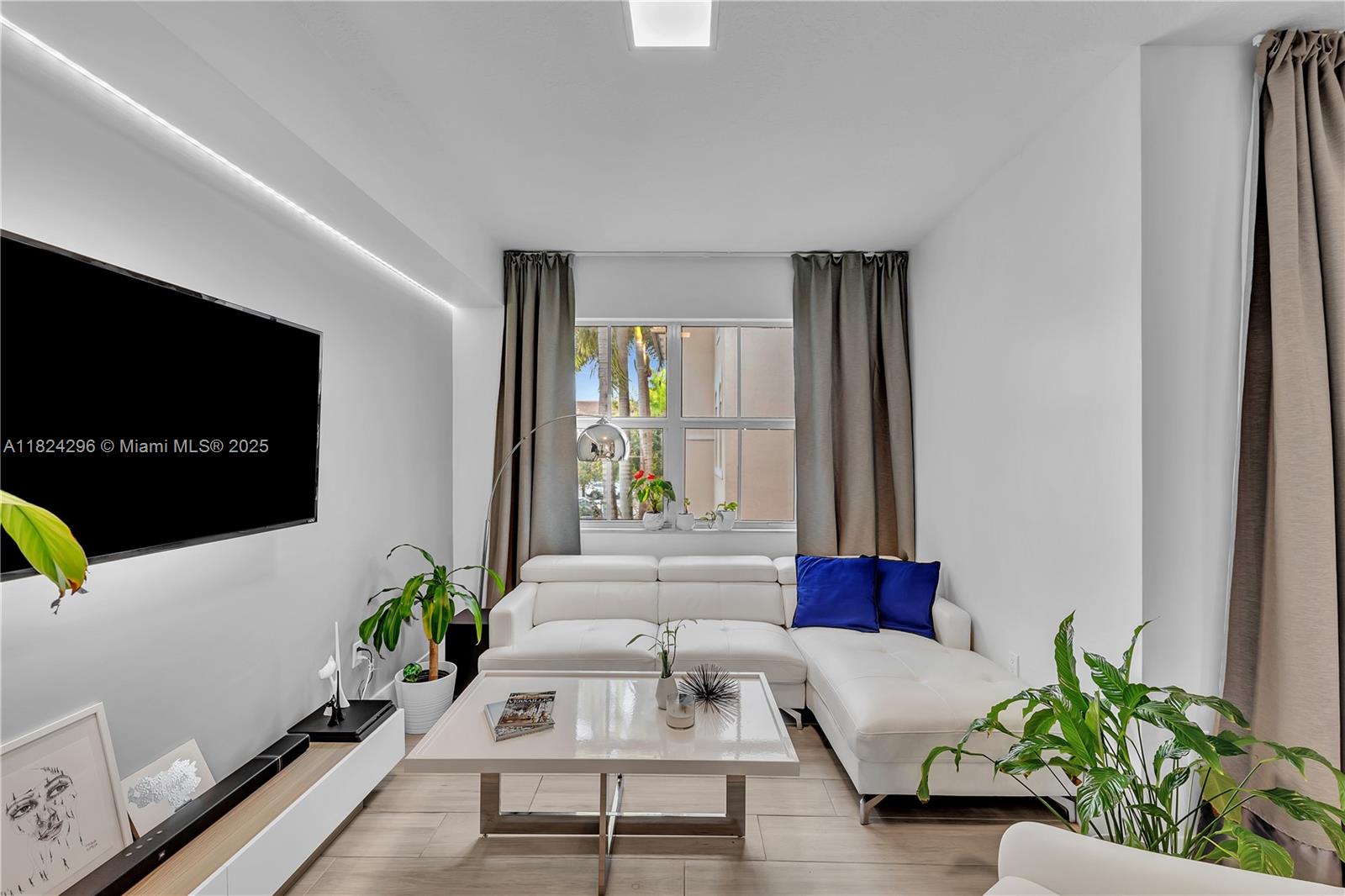 Property photo # 8