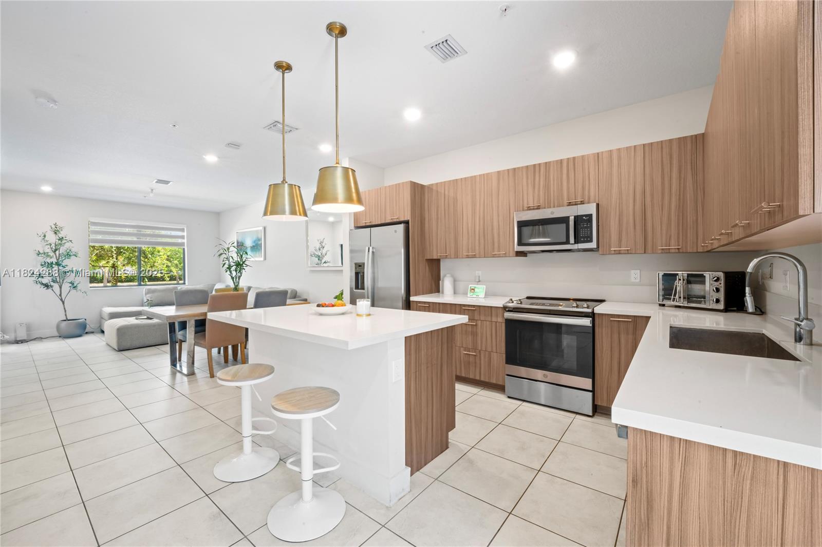 8301 NW 41st St #B-102, Doral, Florida image 14