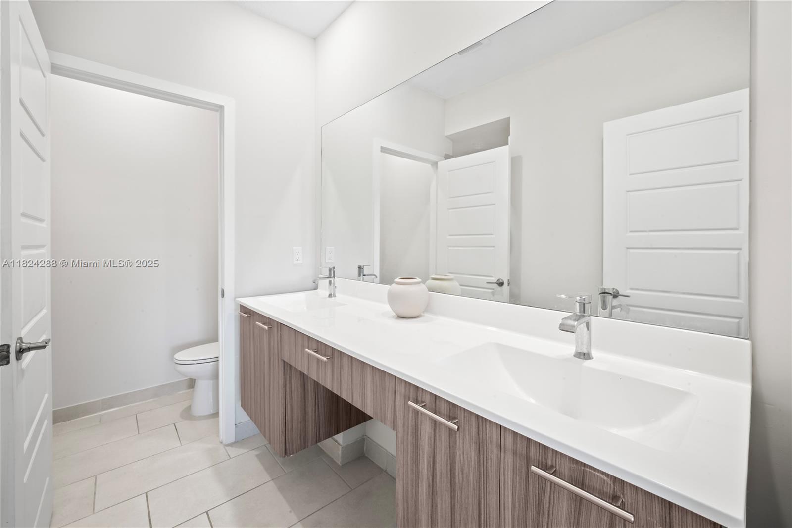 8301 NW 41st St #B-102, Doral, Florida image 23