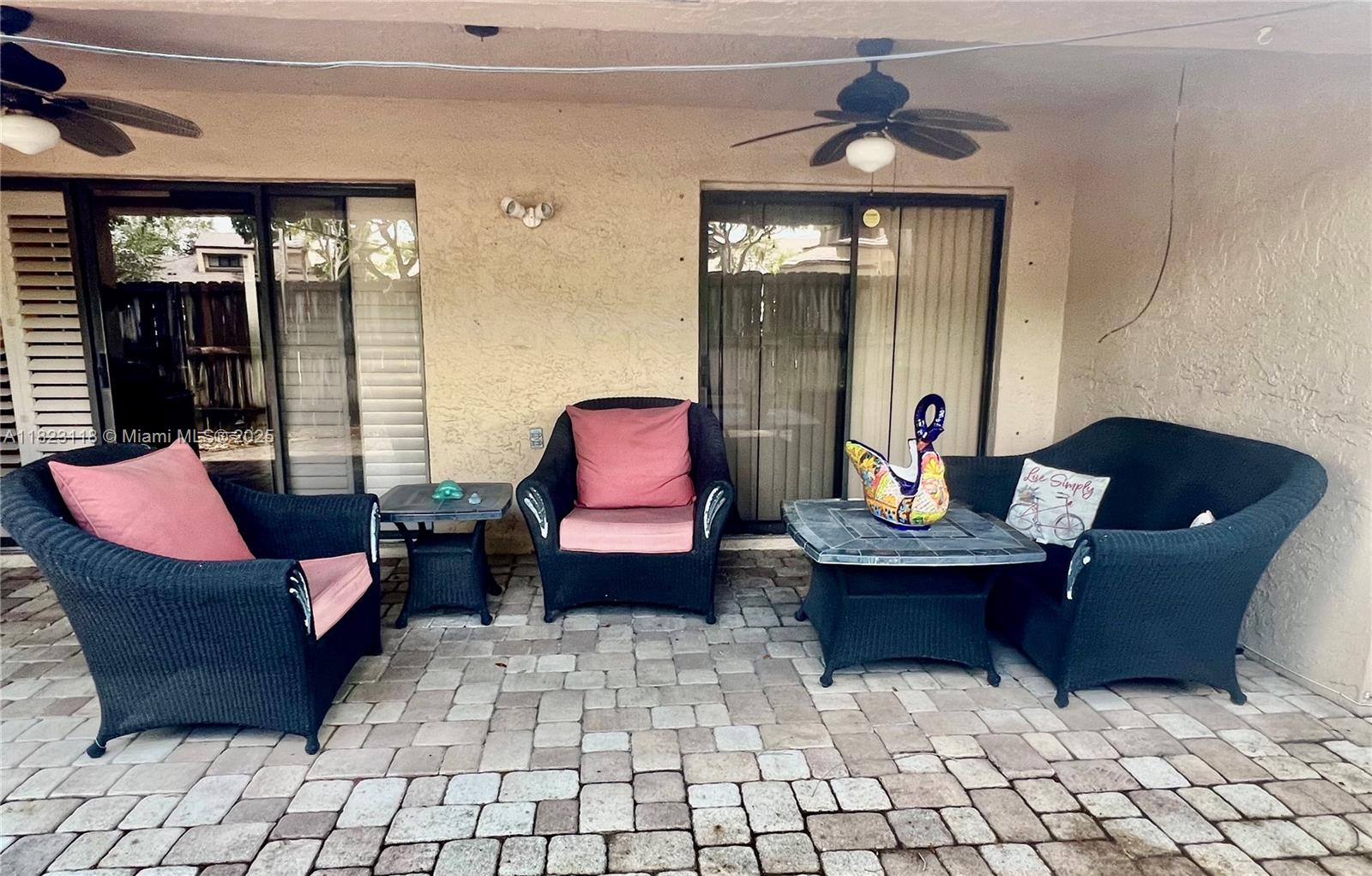 9211 N Chelsea Drive N, Plantation, Florida image 2