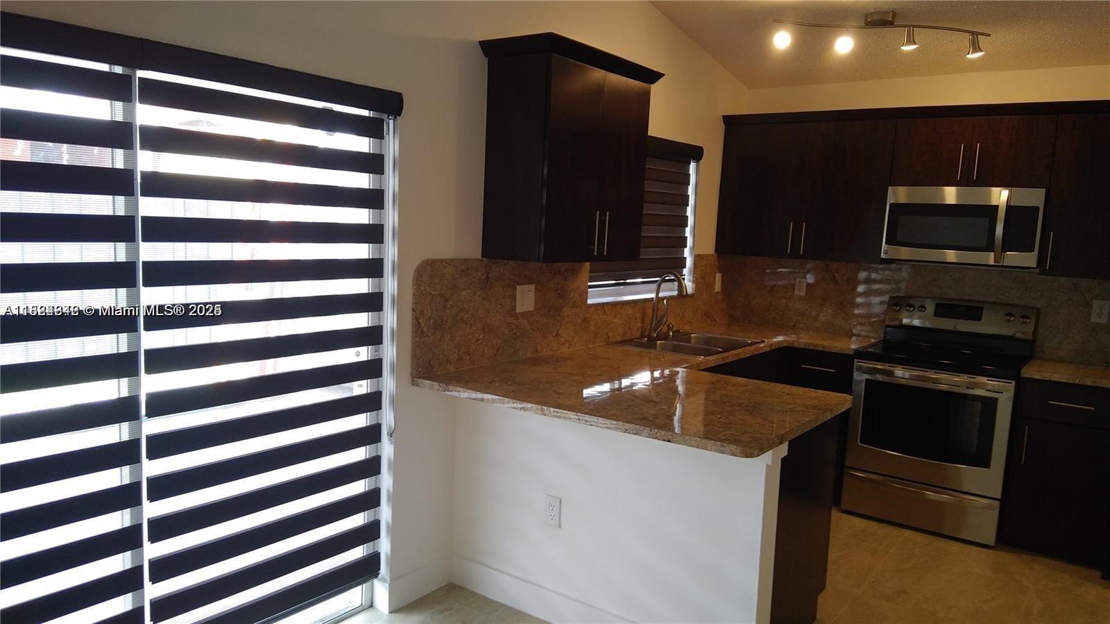 Property photo # 9