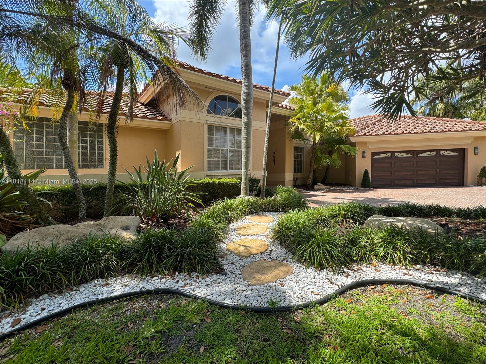 375 Sabal Way, Weston, Florida image 11