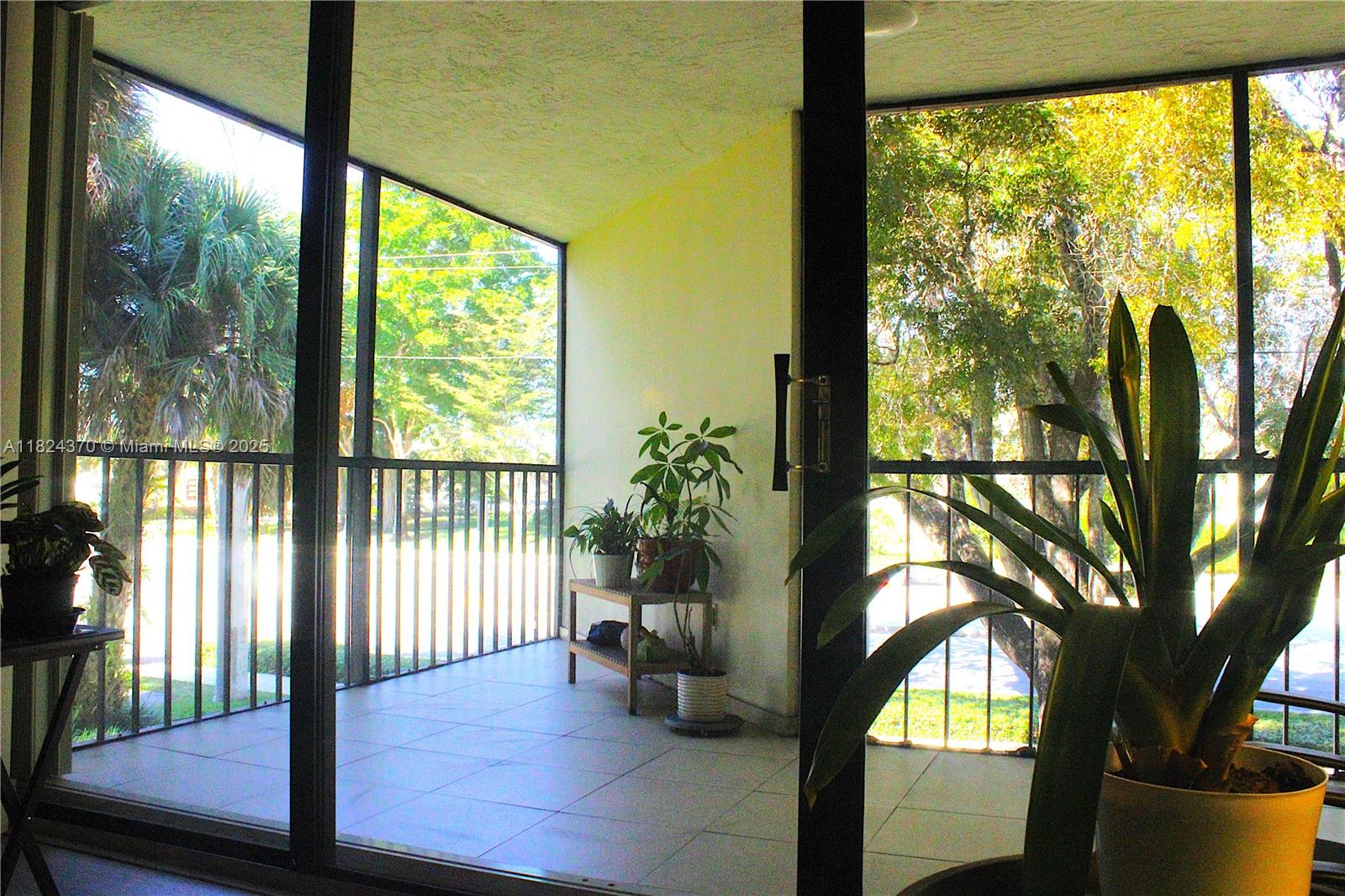 16475 Golf Club Rd #201, Weston, Florida image 15