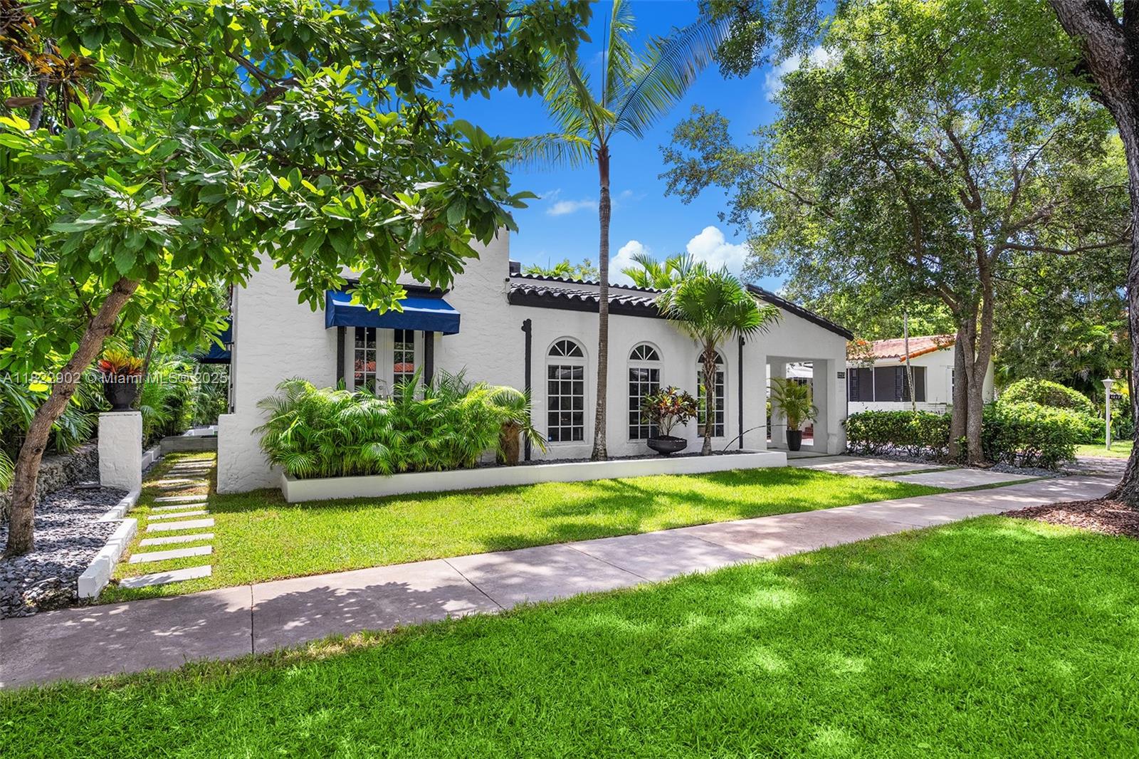 1213 Alberca St, Coral Gables, Florida image 17