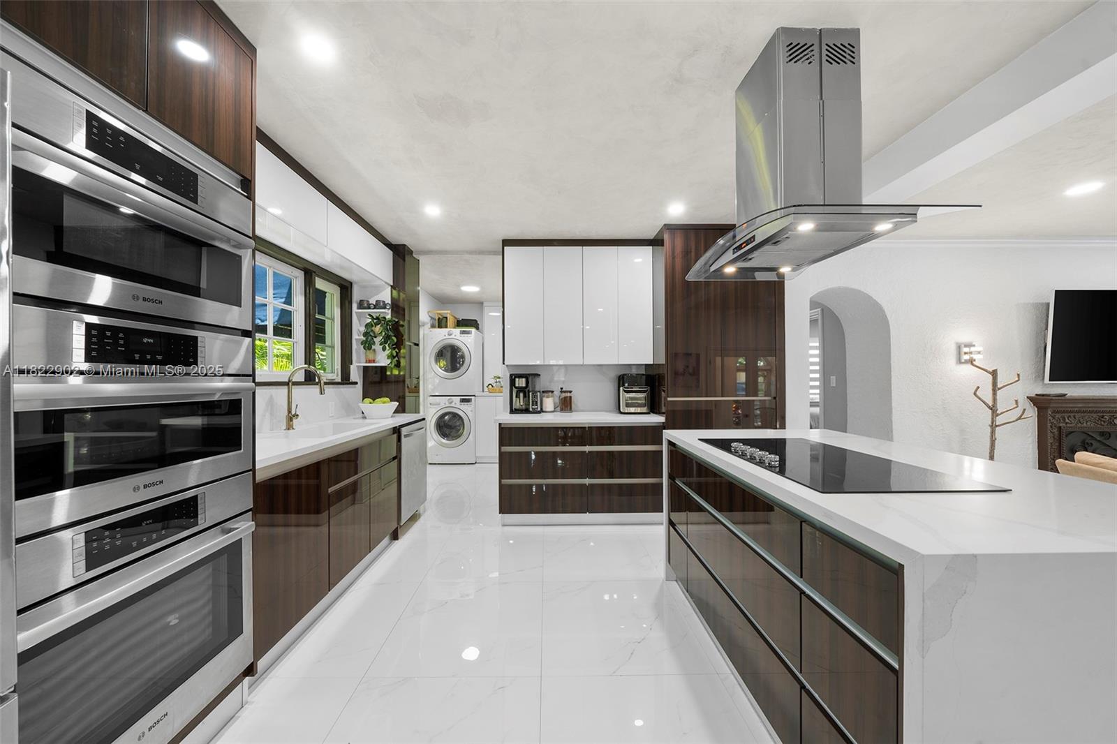 1213 Alberca St, Coral Gables, Florida image 4