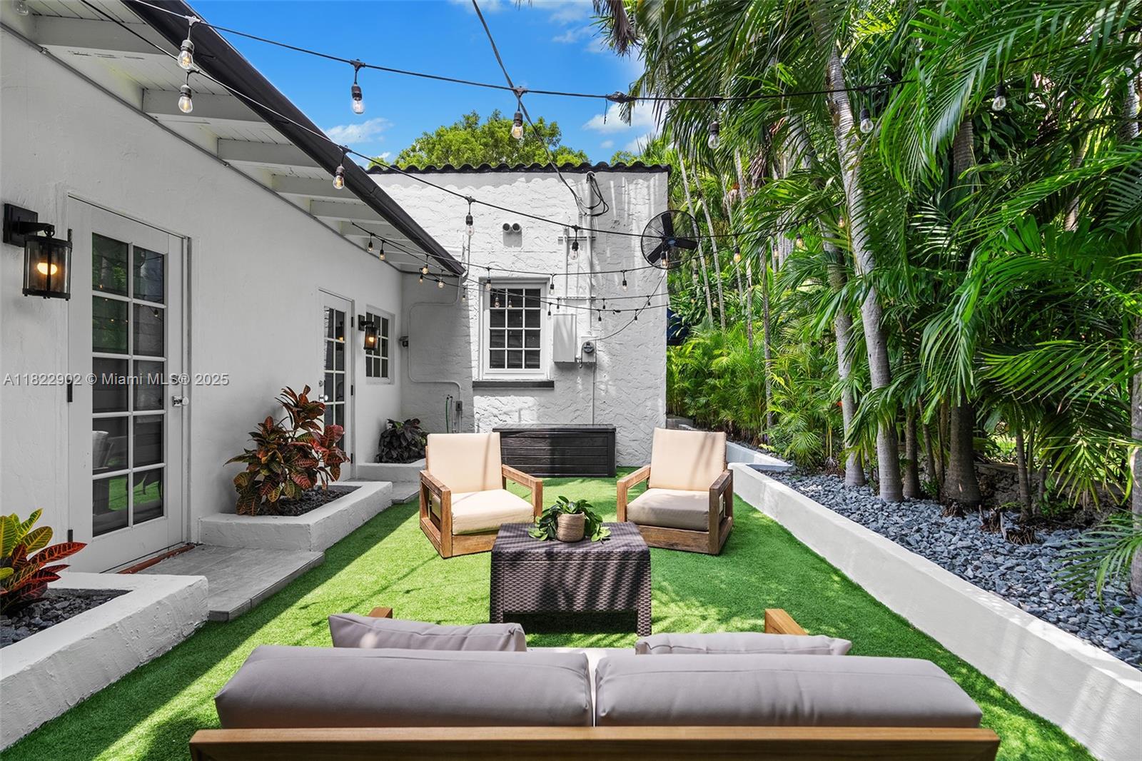 1213 Alberca St, Coral Gables, Florida image 40