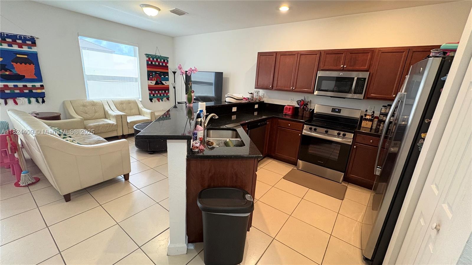 Property photo # 9