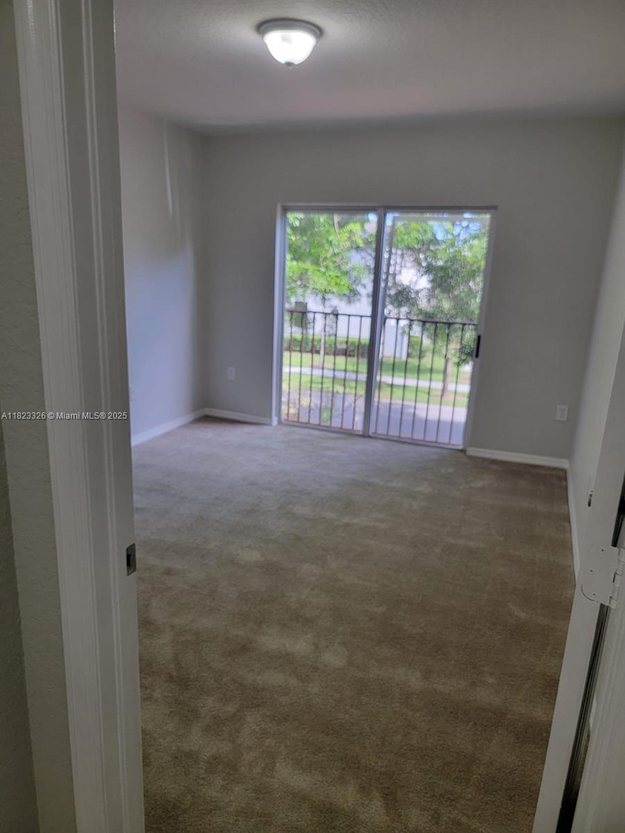656 SW 11th St, Florida City, Florida image 12