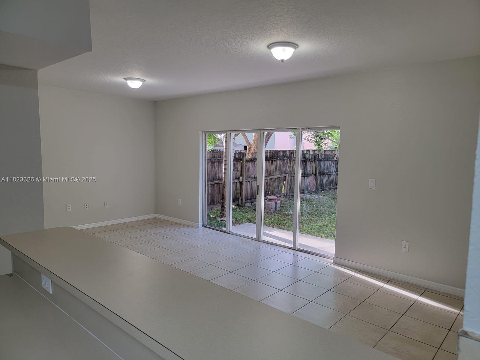 656 SW 11th St, Florida City, Florida image 6