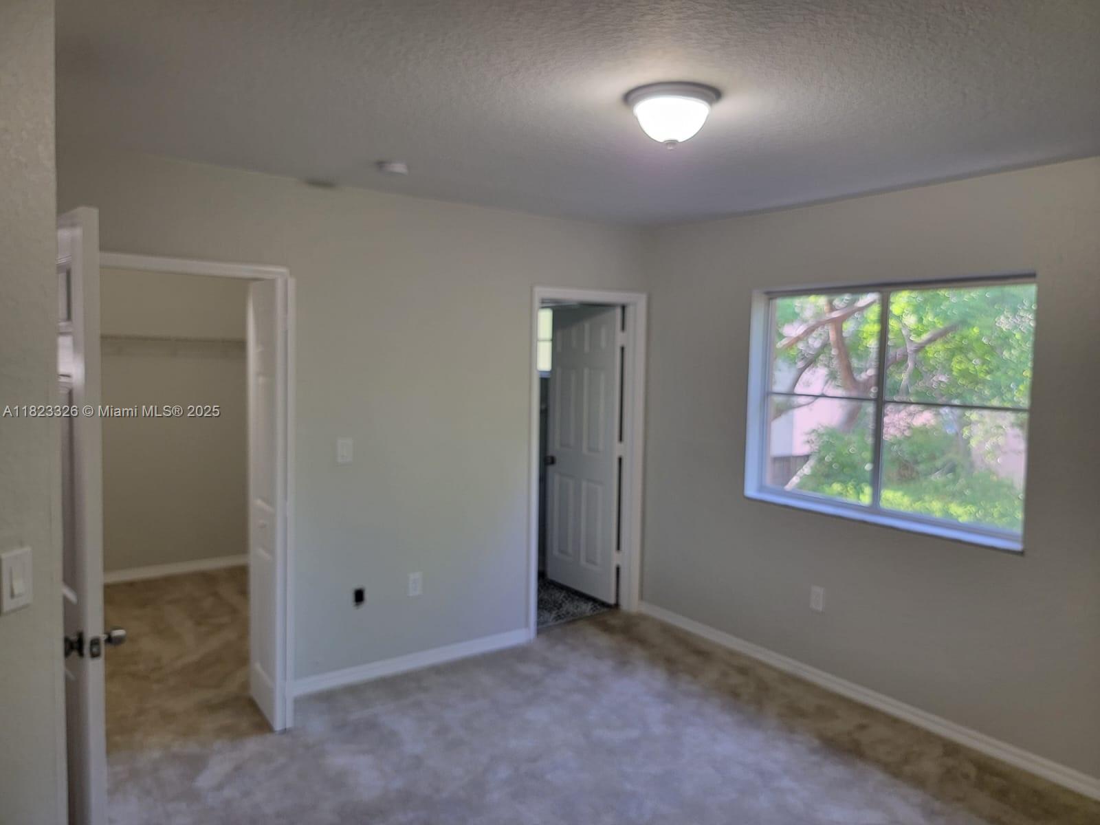 656 SW 11th St, Florida City, Florida image 7