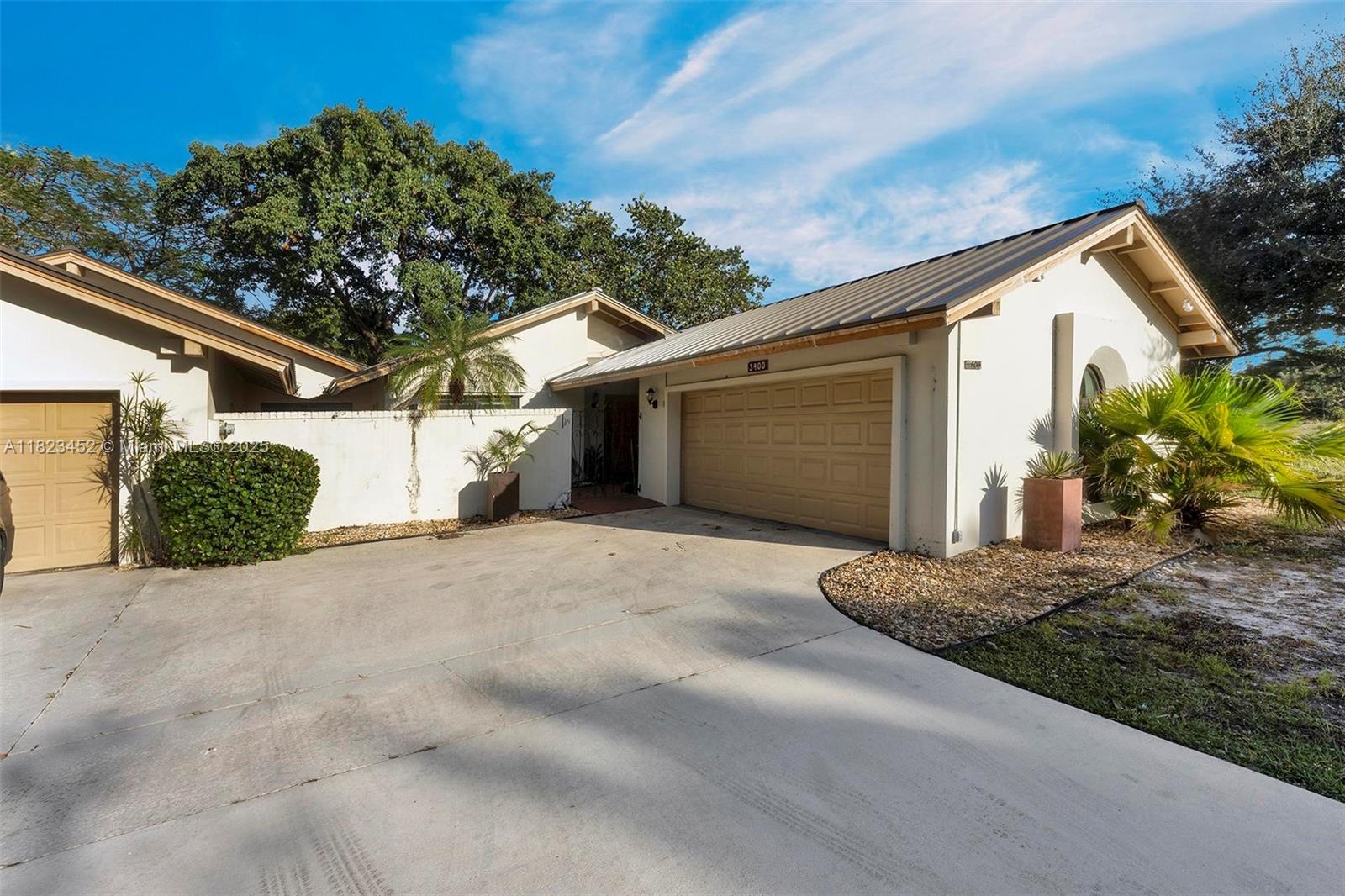 Property photo # 0