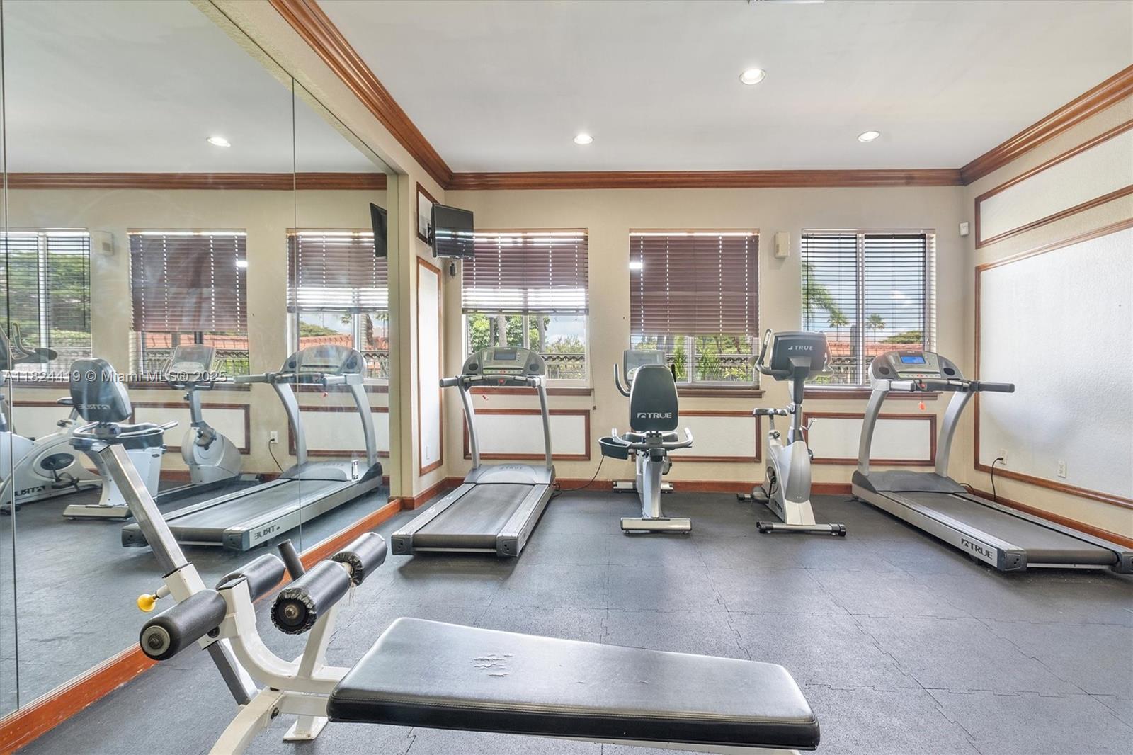 4183 N Haverhill Rd #710, West Palm Beach, Florida image 25