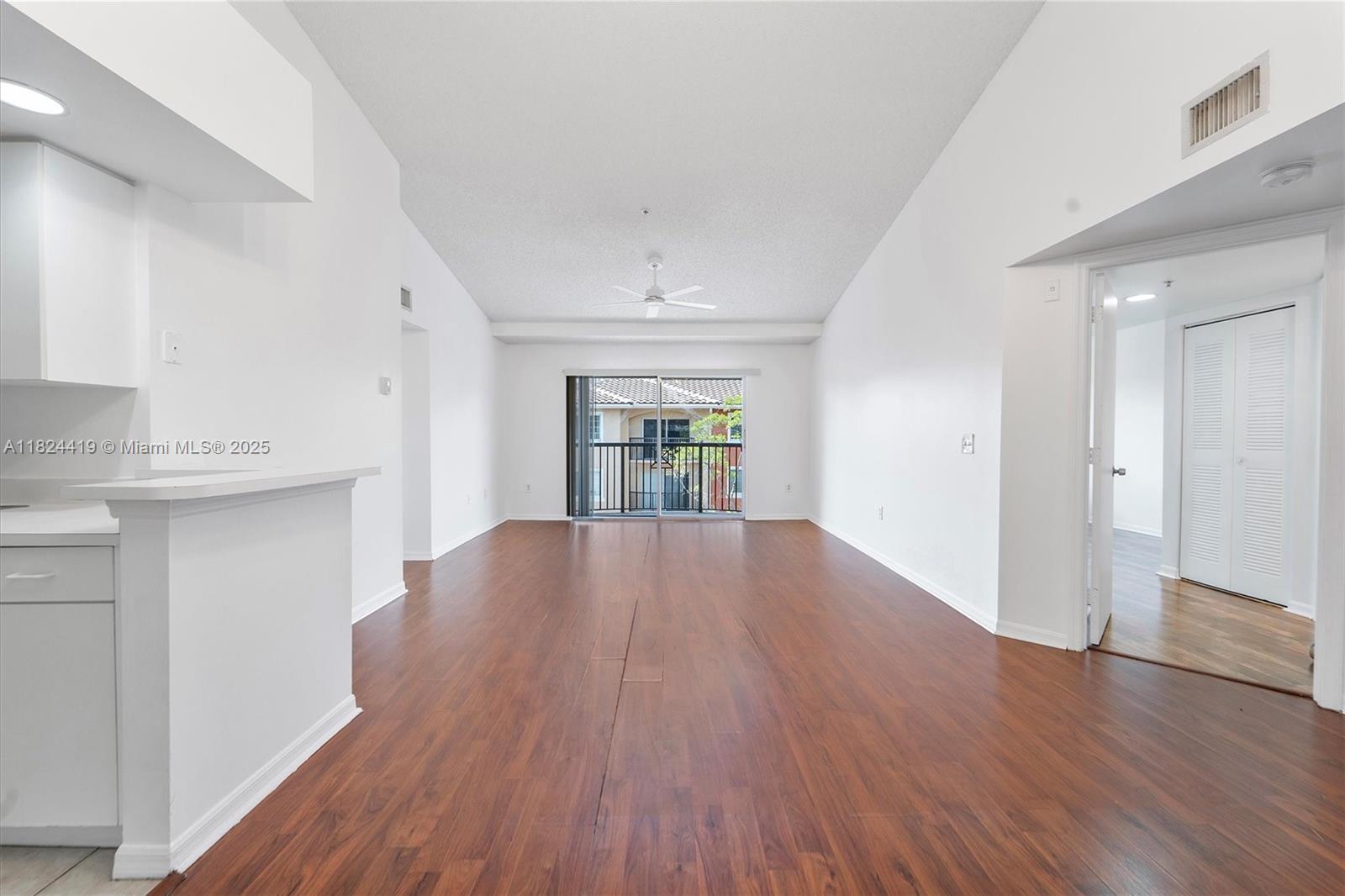 4183 N Haverhill Rd #710, West Palm Beach, Florida image 3