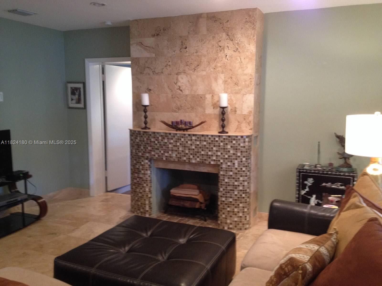 324 La Villa Dr, Miami Springs, Florida image 11
