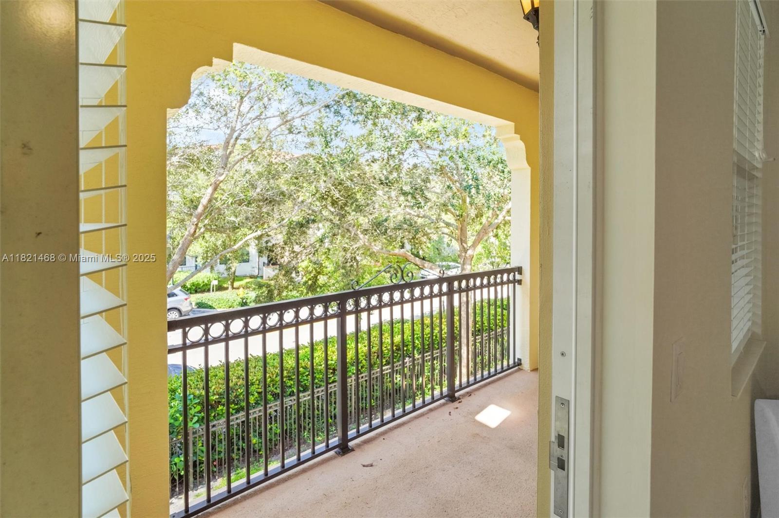 8144 Cascada Isles Dr, Cooper City, Florida image 20