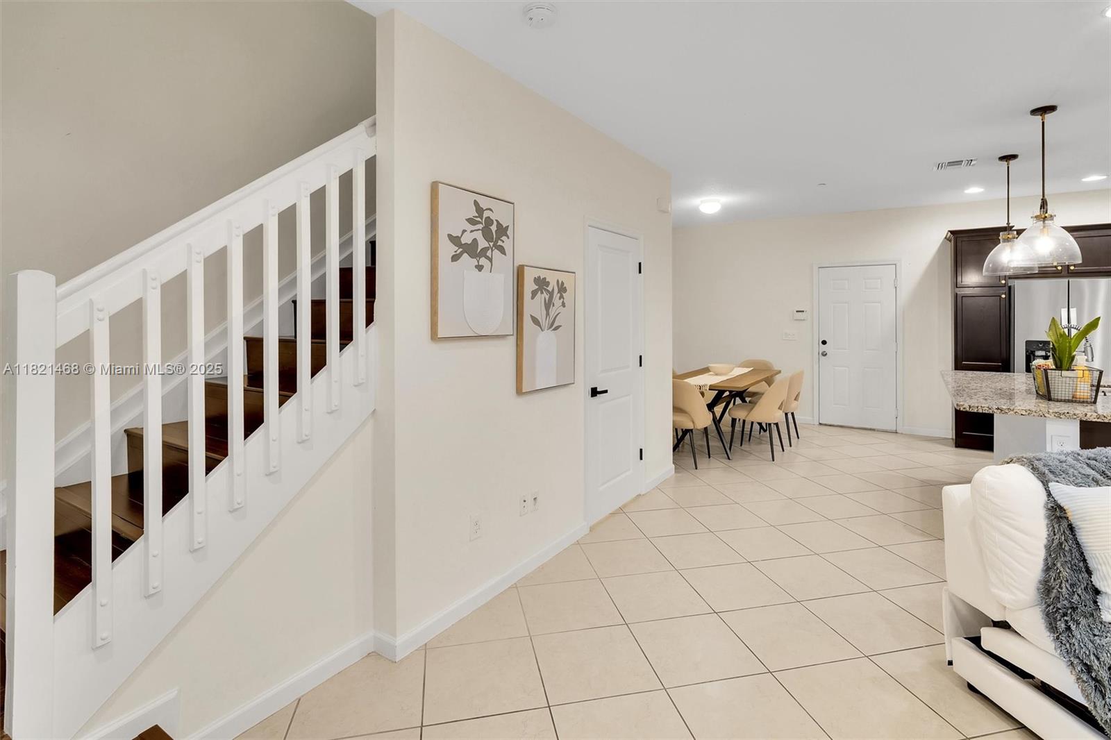 8144 Cascada Isles Dr, Cooper City, Florida image 2
