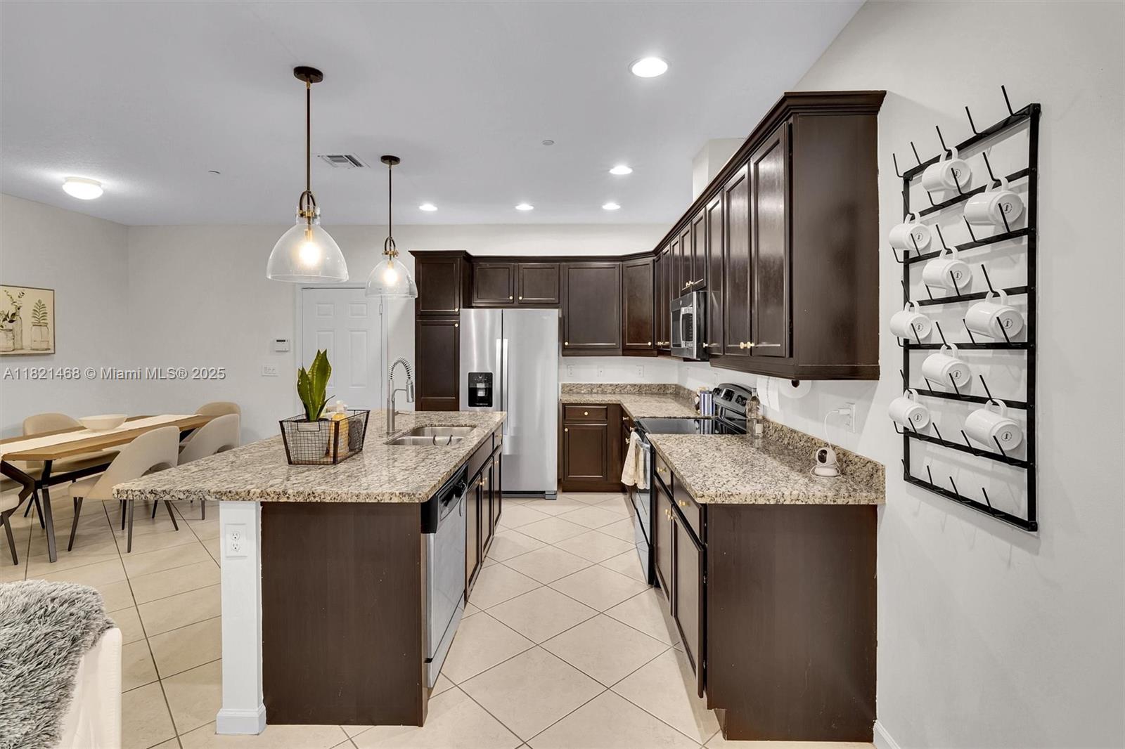 8144 Cascada Isles Dr, Cooper City, Florida image 8