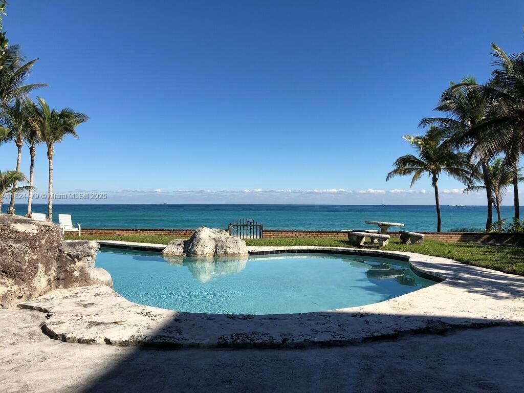 625 Ocean Blvd Golden Beach, FL 33160