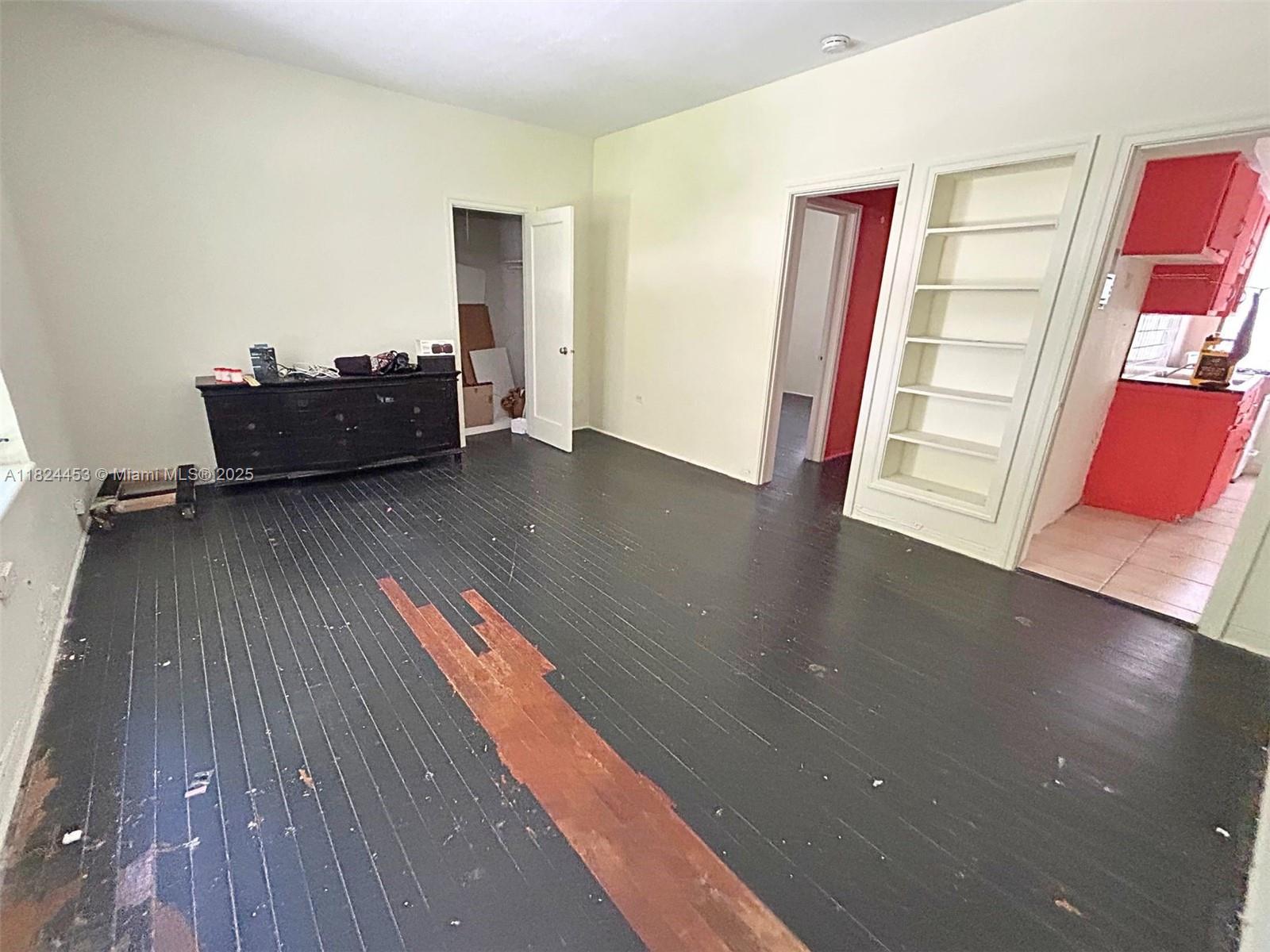 7734 Byron Ave, Miami Beach, Florida image 18