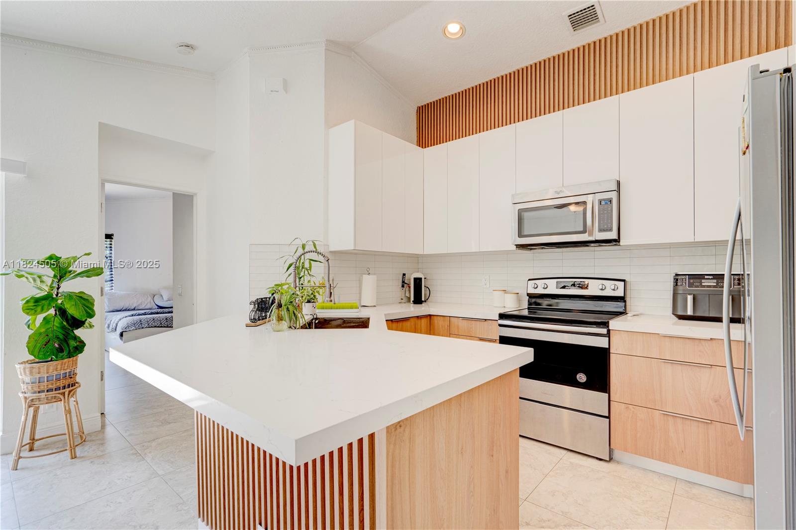 Property photo # 4