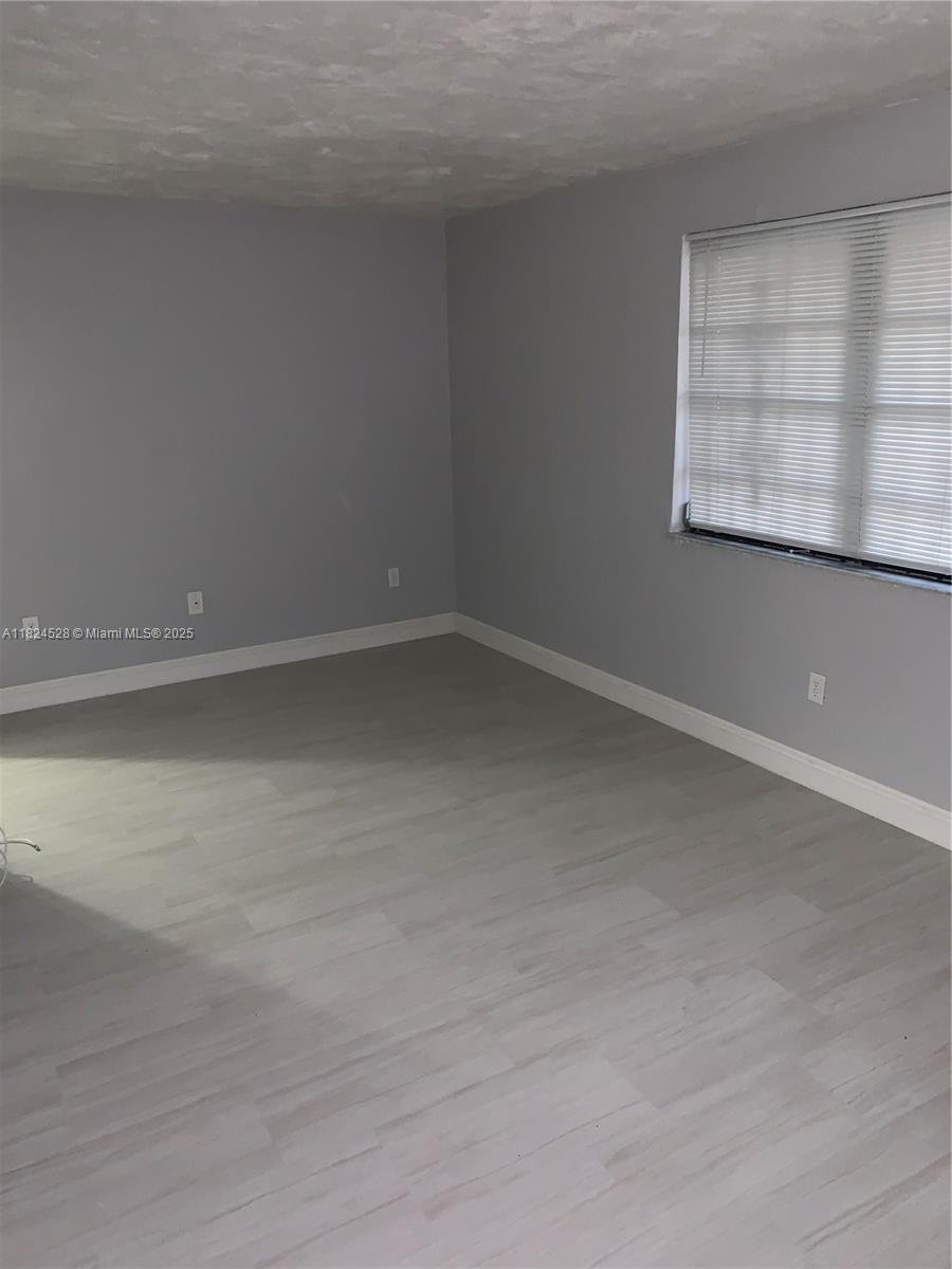 1871 NW 55th Ter, Miami, Florida image 16