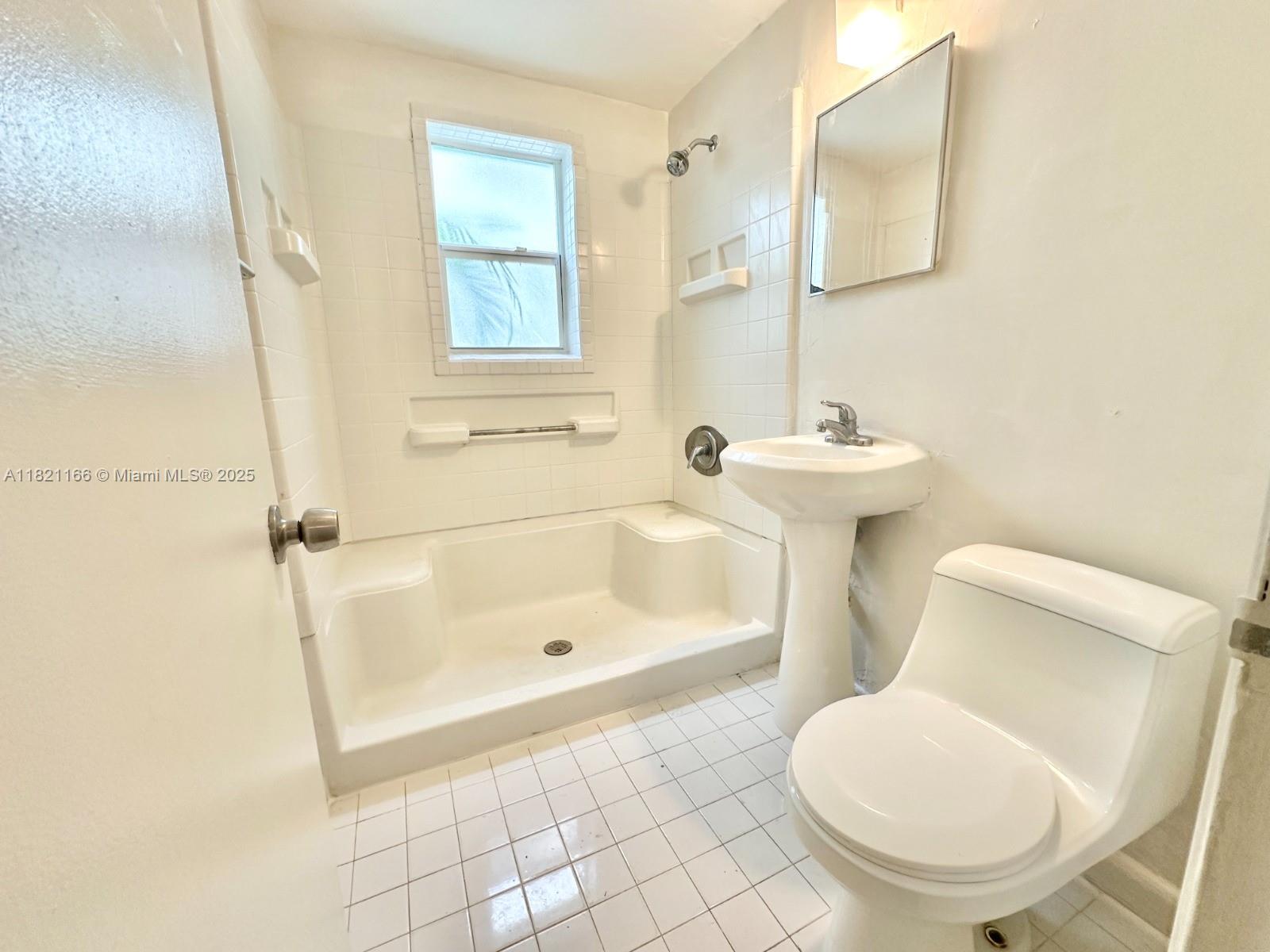 1555 Pennsylvania Ave #105, Miami Beach, Florida image 5