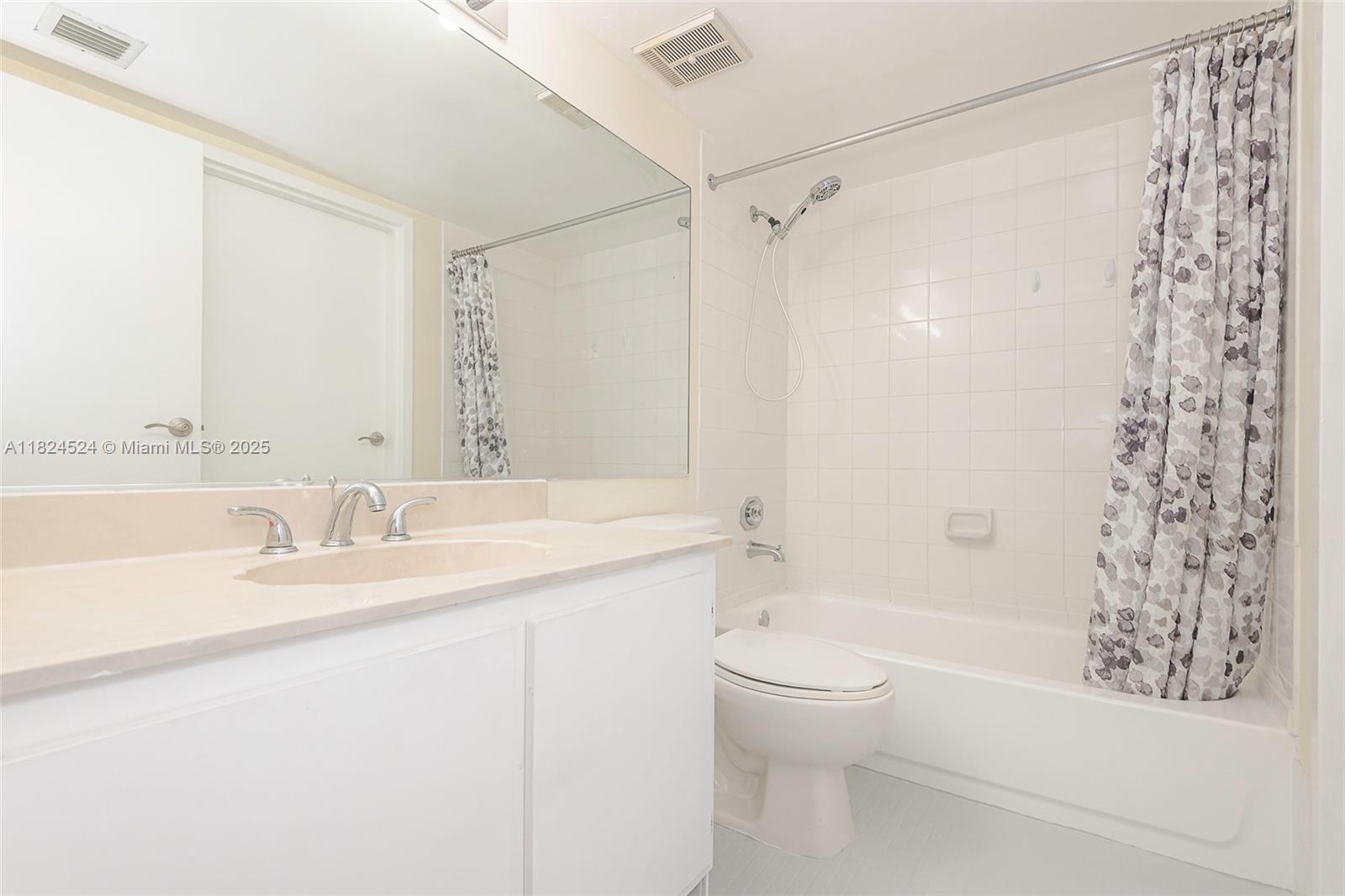 7601 E Treasure Dr #1517, North Bay Village, Florida image 24