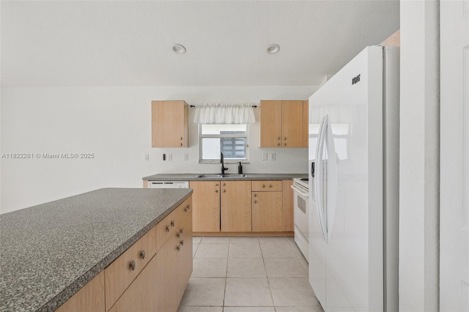 1101 SE 20th Rd, Homestead, Florida image 13