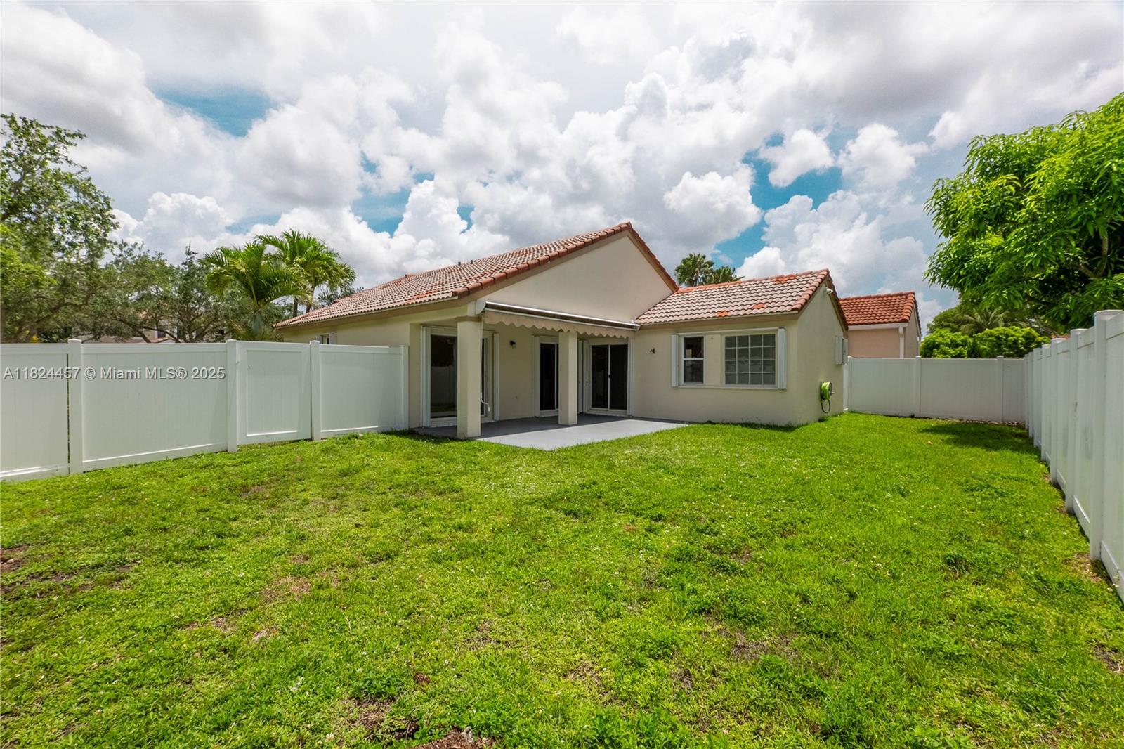 922 Falling Water Rd, Weston, Florida image 17