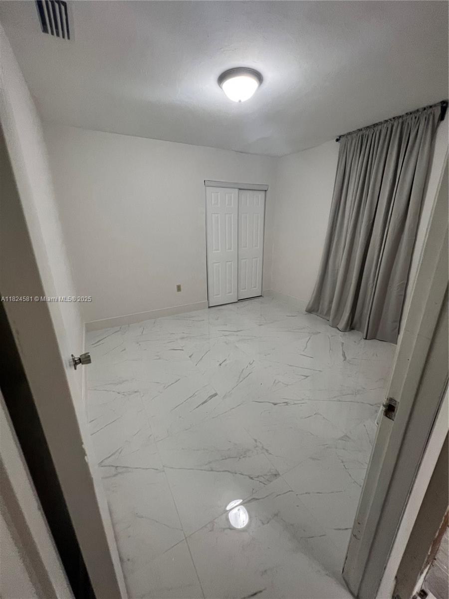1865 NW 55th Ter, Miami, Florida image 9