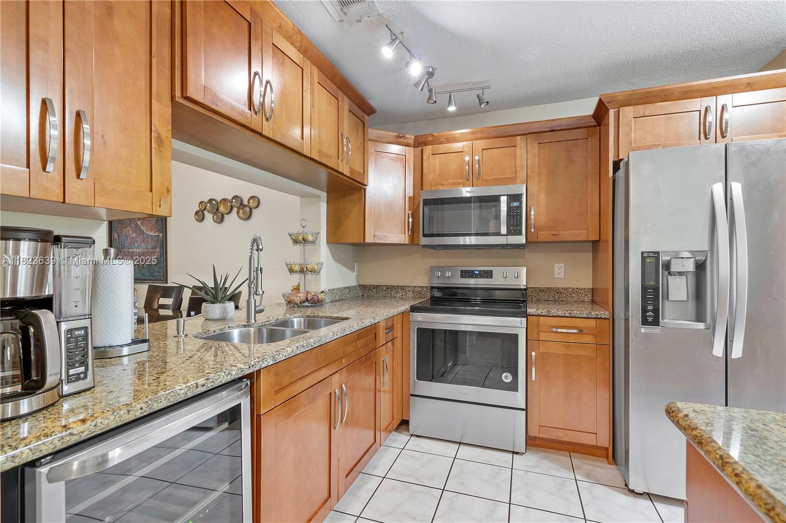 9264 NW 49th Pl, Sunrise, Florida image 5