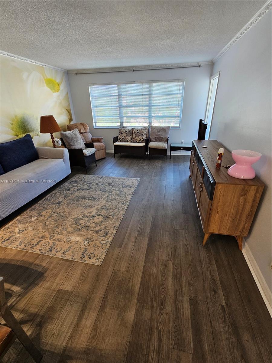410 SE 2nd St #318, Hallandale Beach, Florida image 3