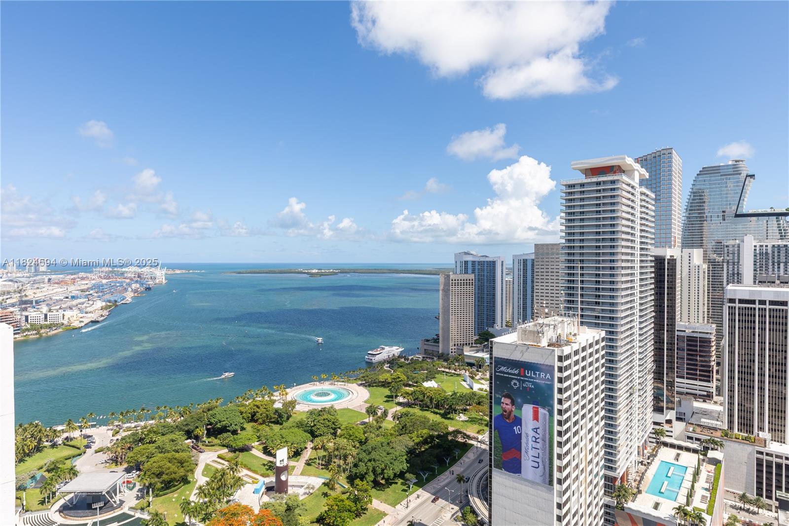 Condo for Sale in Miami, FL